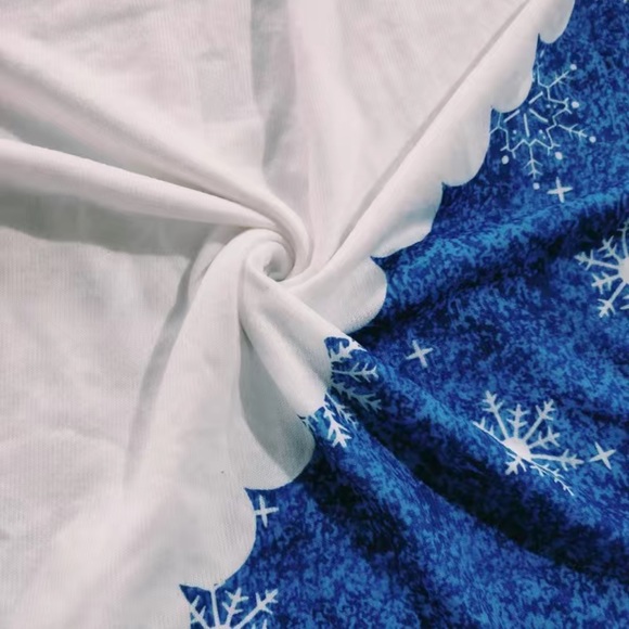 🎄🎁 NWT PATRIOTIC WINTER CHRISTMAS GRINCH HOODED GRAPHIC SWEATSHIRT Women’s L - Picture 13 of 13